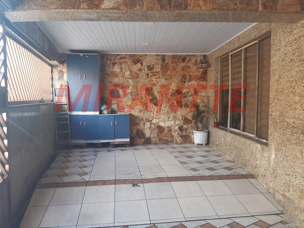 Sobrado de 326m² com 3 quartos em Vila Gustavo