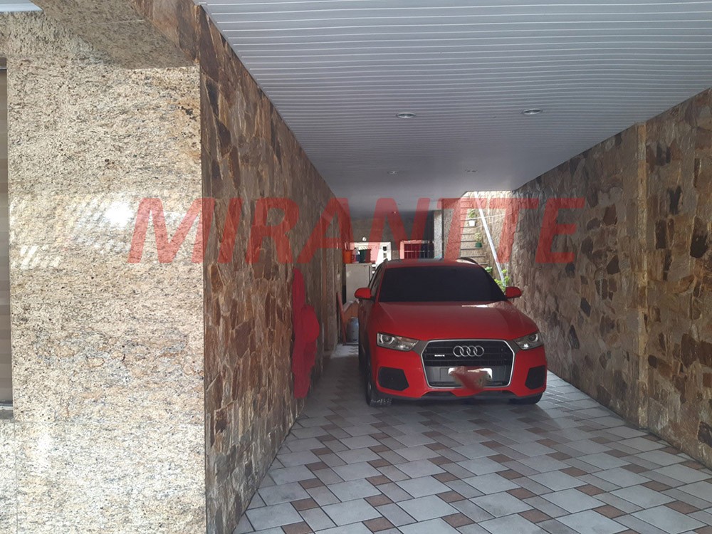 Sobrado de 326m² com 3 quartos em Vila Gustavo