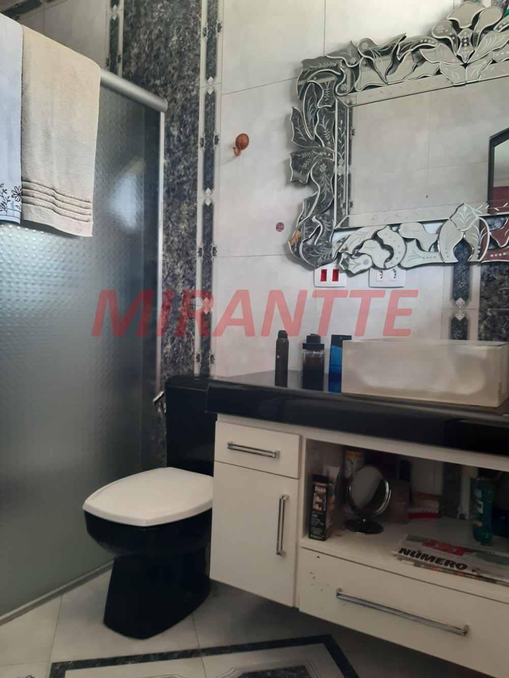 Sobrado de 326m² com 3 quartos em Vila Gustavo