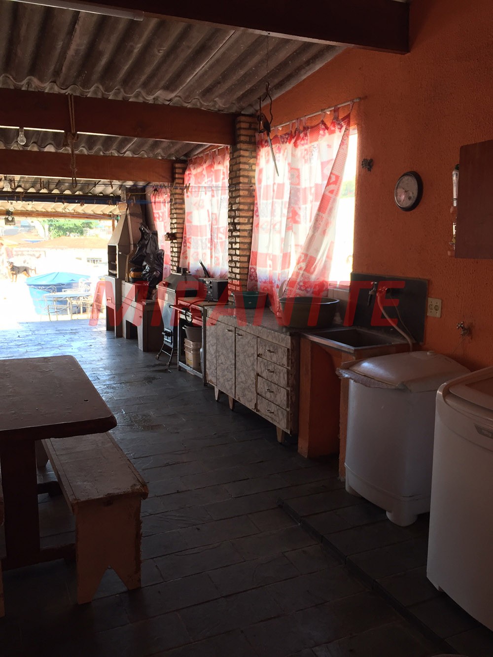 Sobrado de 300m² com 3 quartos em Jardim Vila Galvão