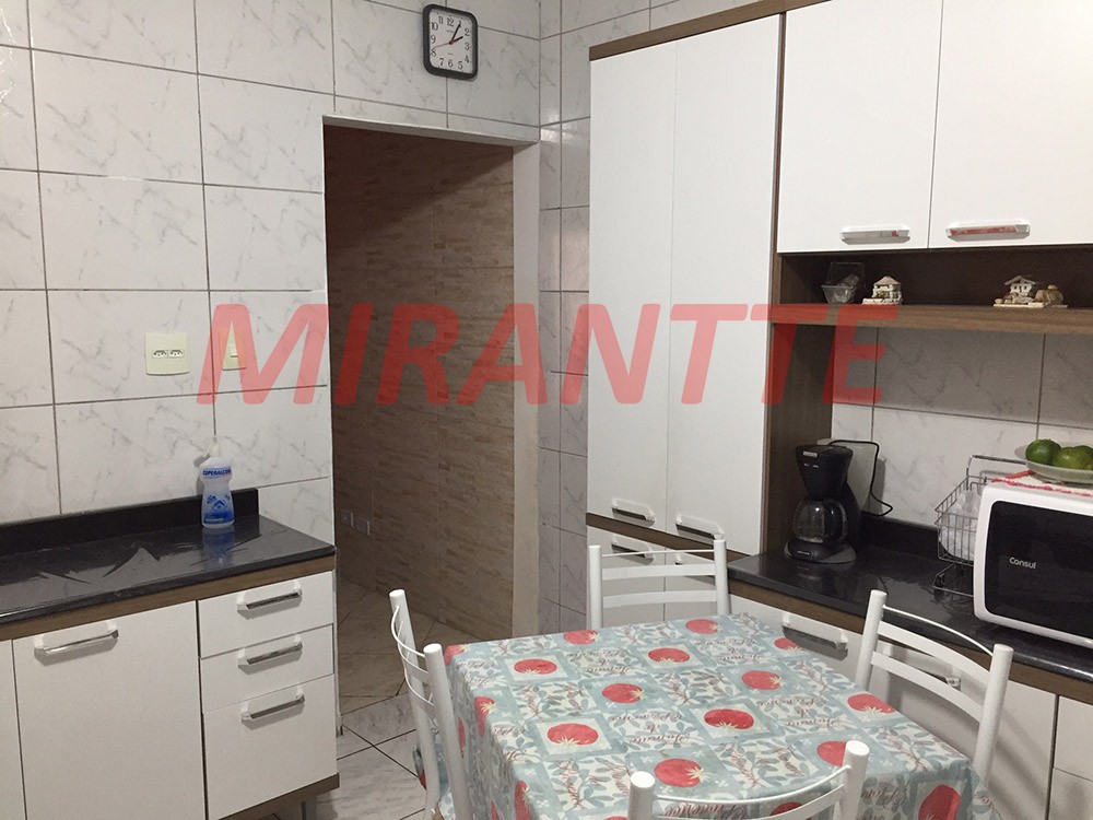 Sobrado de 300m² com 3 quartos em Jardim Vila Galvão