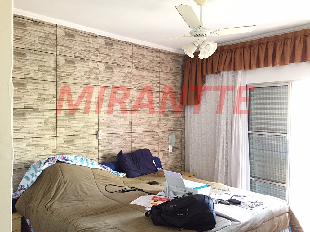 Sobrado de 300m² com 3 quartos em Jardim Vila Galvão