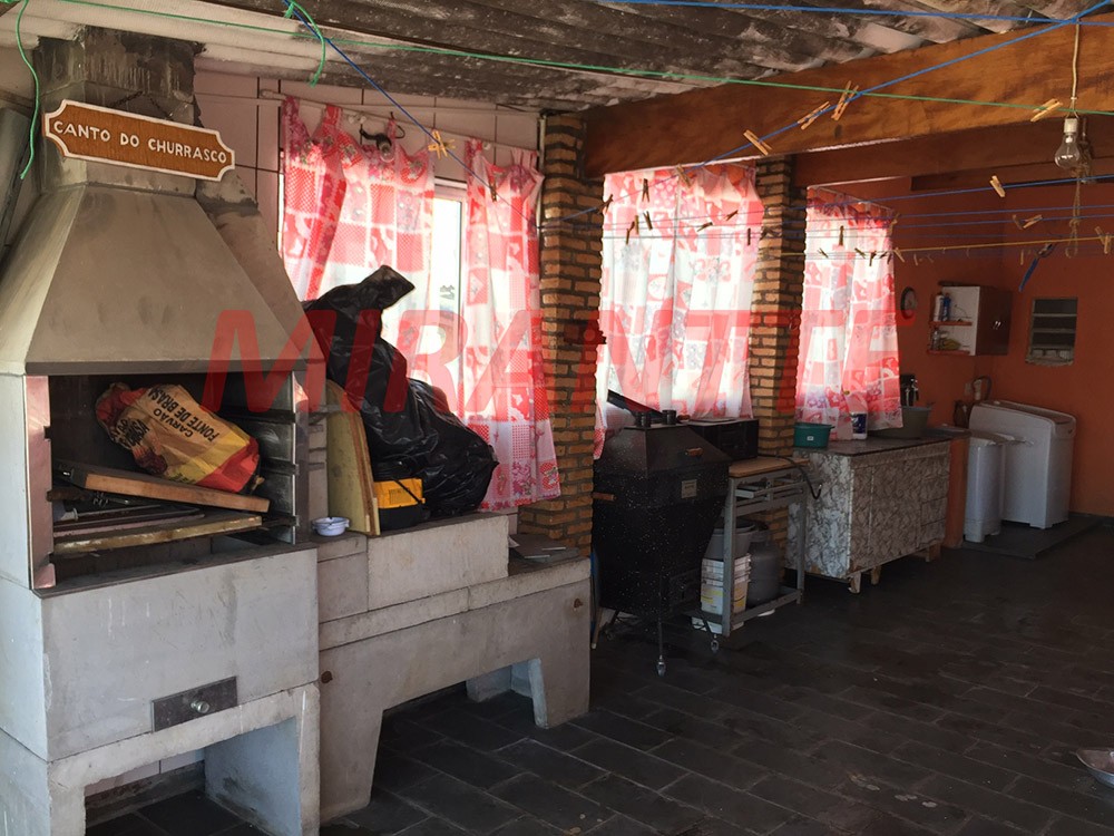 Sobrado de 300m² com 3 quartos em Jardim Vila Galvão