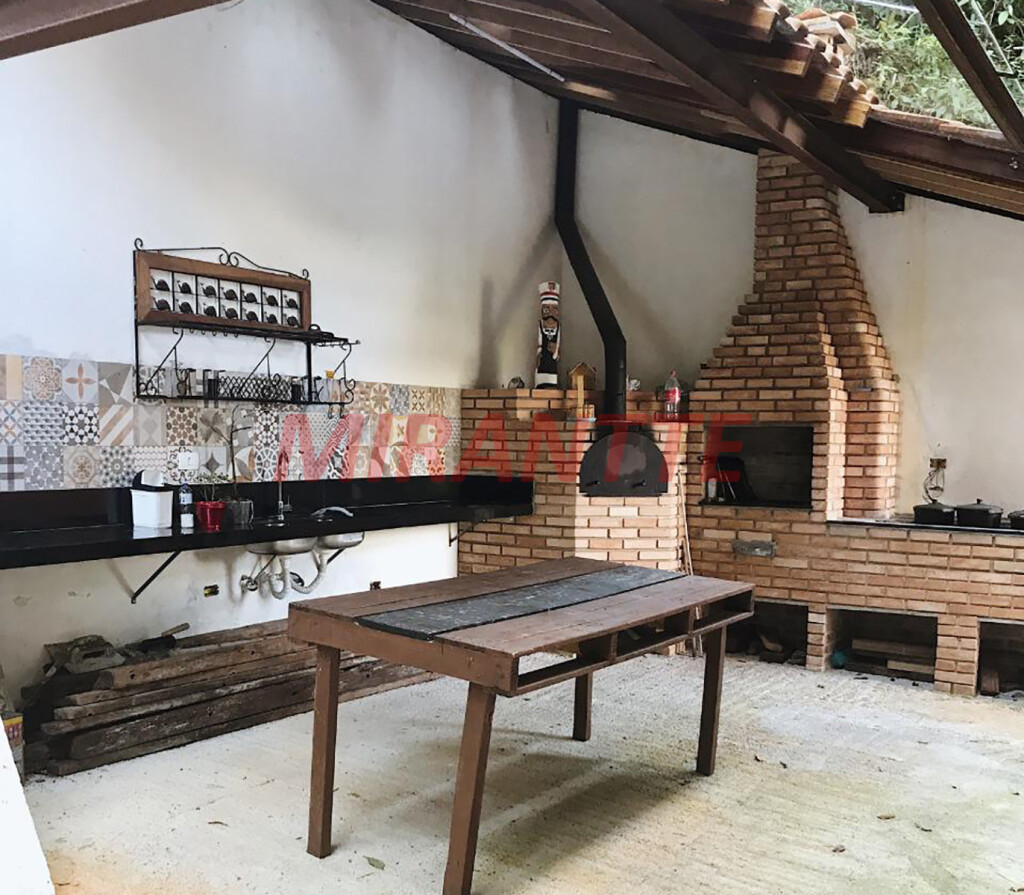 Sobrado de 170m² com 3 quartos em Serra Da Cantareira