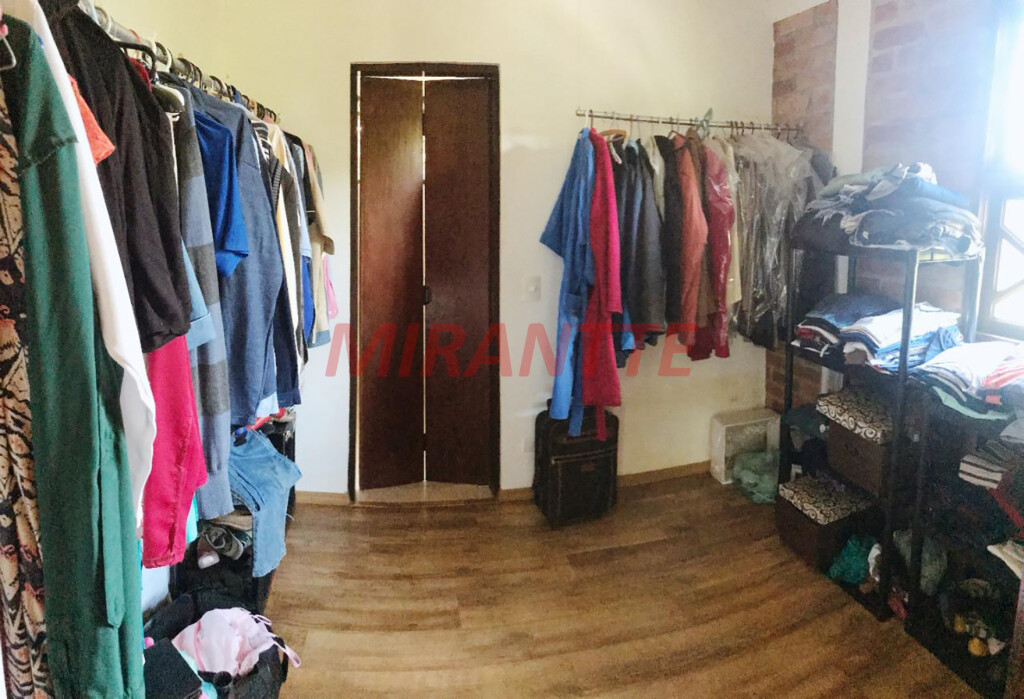 Sobrado de 170m² com 3 quartos em Serra Da Cantareira