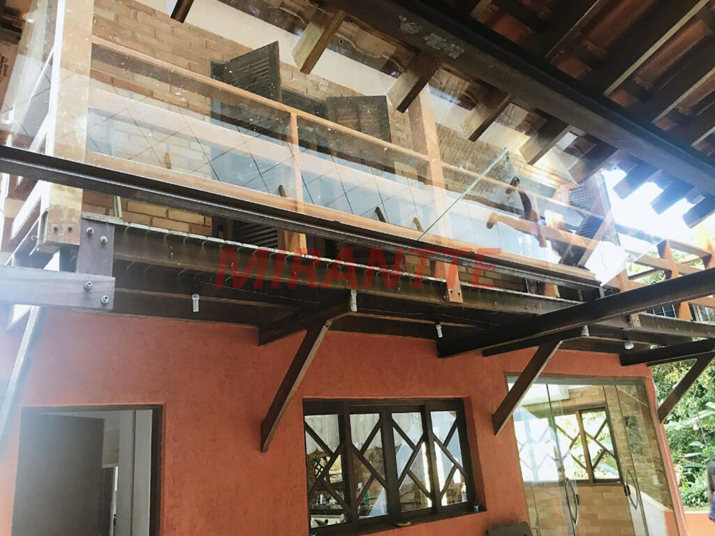 Sobrado de 170m² com 3 quartos em Serra Da Cantareira