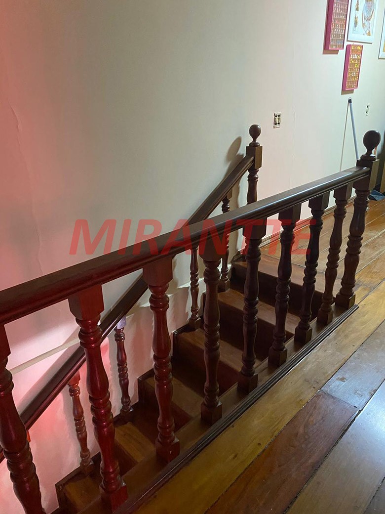 Sobrado de 507m² com 4 quartos em Vila Gustavo