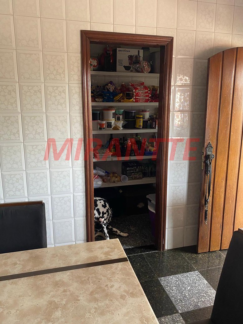 Sobrado de 507m² com 4 quartos em Vila Gustavo