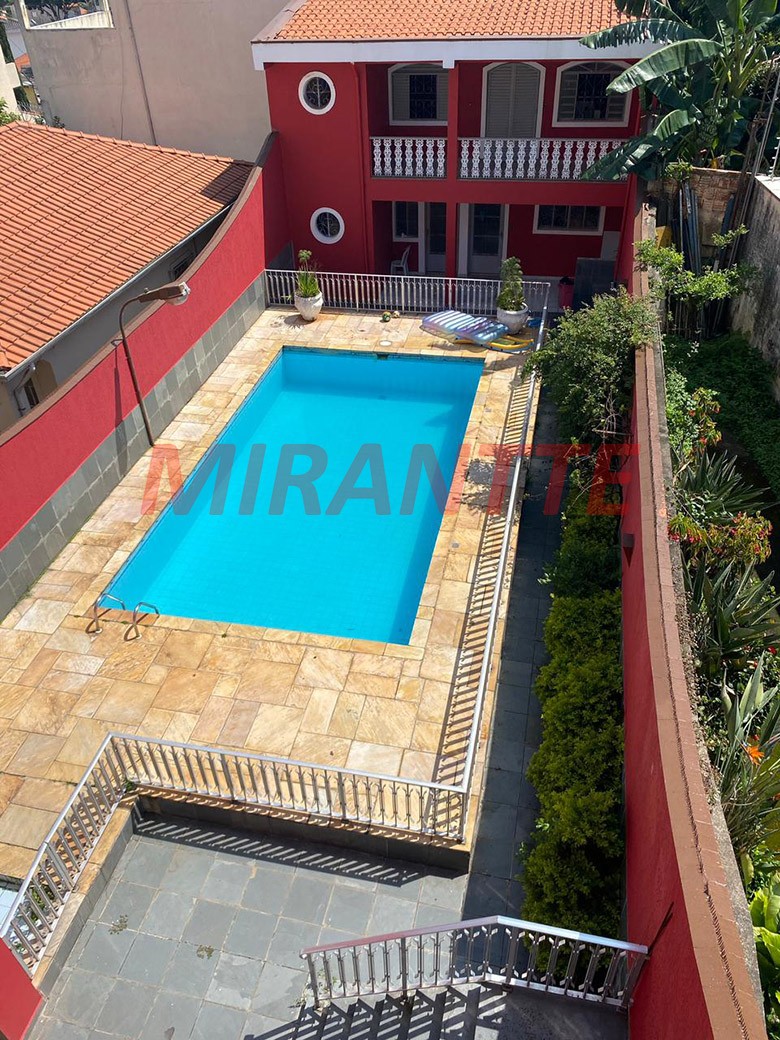 Sobrado de 507m² com 4 quartos em Vila Gustavo