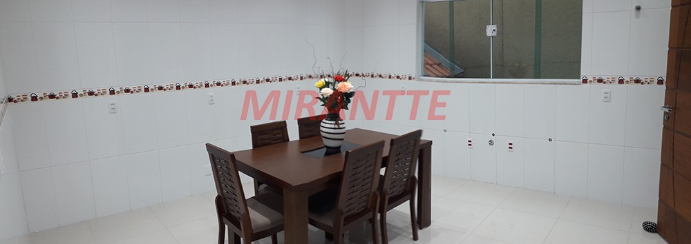 Sobrado de 400m² com 4 quartos em Jardim Guapíra
