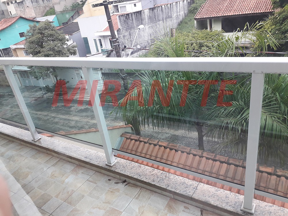 Sobrado de 400m² com 4 quartos em Jardim Guapíra