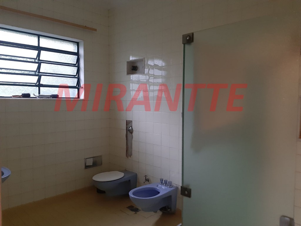 Sobrado de 550m² com 4 quartos em Horto Florestal