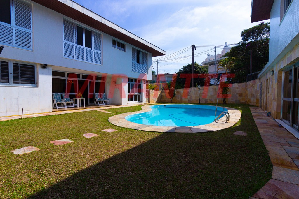 Sobrado de 850m² com 5 quartos em Jardim São Bento