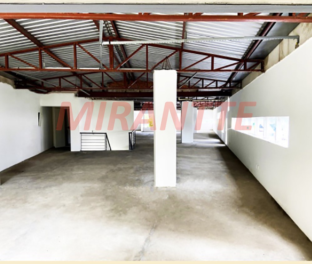 Comercial de 684m² em Imirim