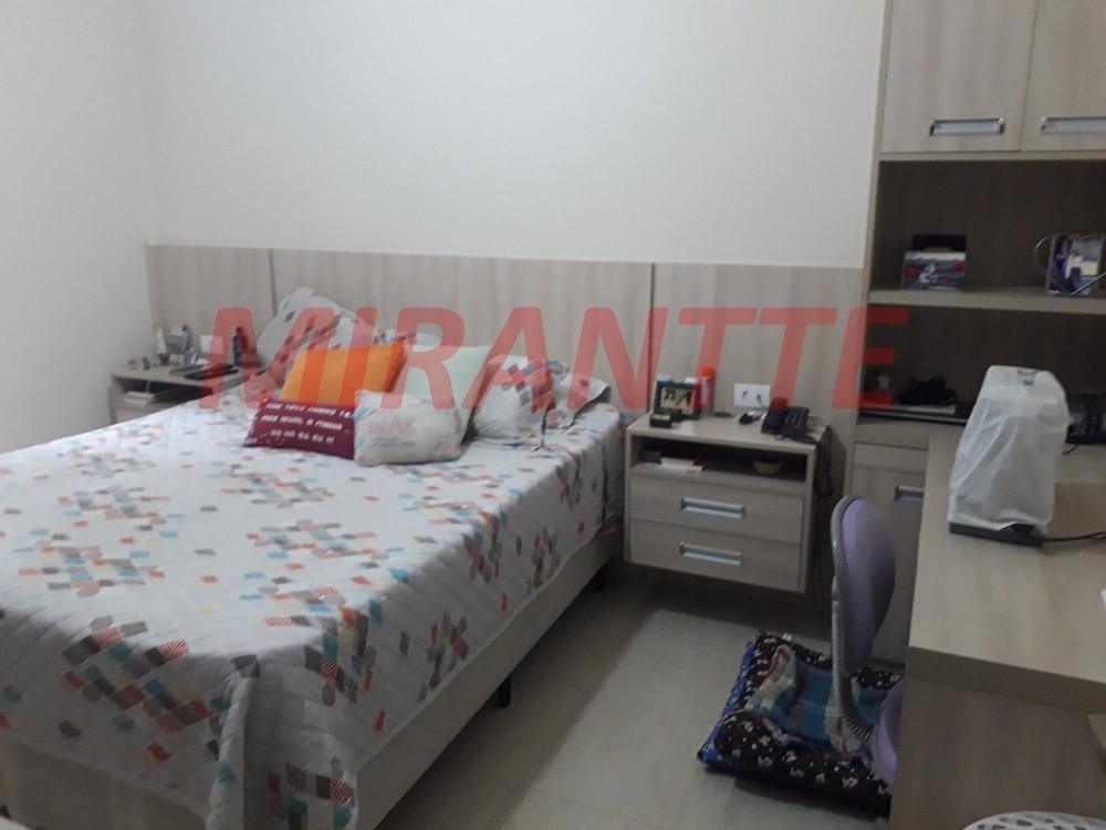 Sobrado de 144m² com 3 quartos em Horto Florestal