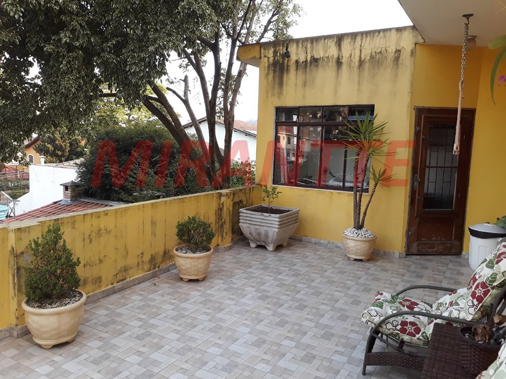 Sobrado de 144m² com 3 quartos em Horto Florestal