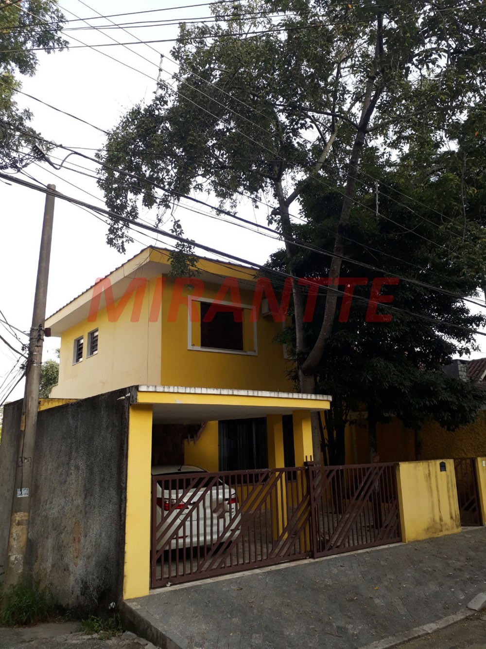 Sobrado de 144m² com 3 quartos em Horto Florestal