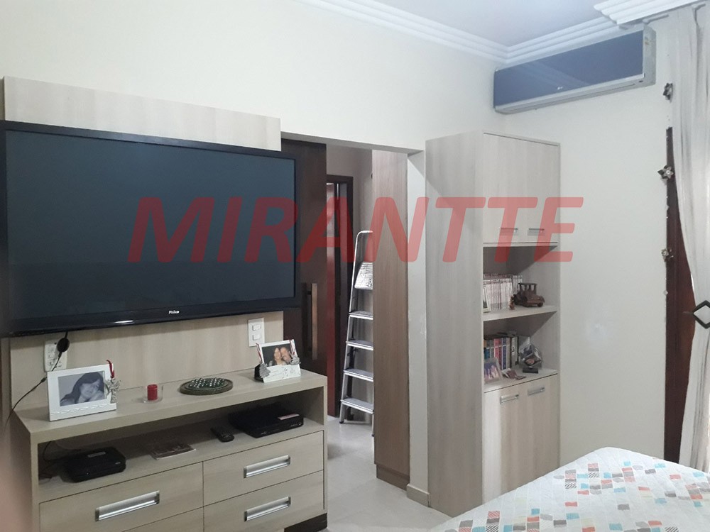 Sobrado de 144m² com 3 quartos em Horto Florestal