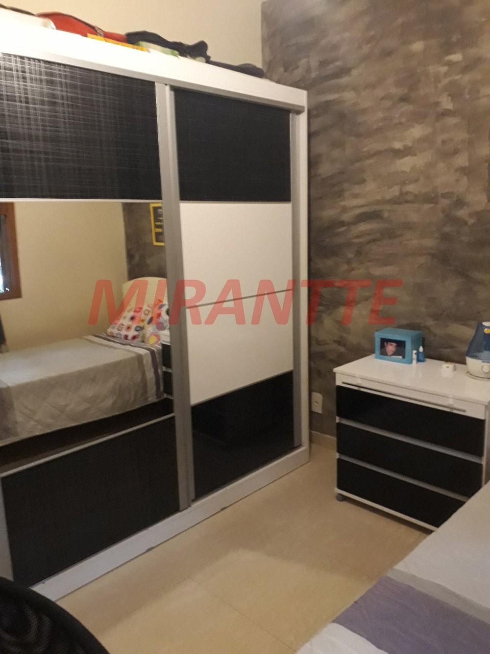 Sobrado de 144m² com 3 quartos em Horto Florestal