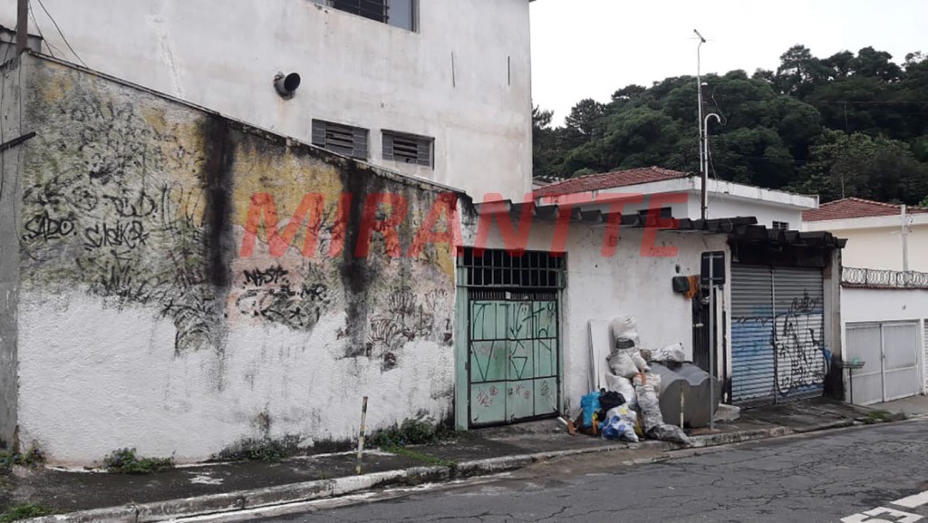 Comercial de 403m² em Parque Casa De Pedra