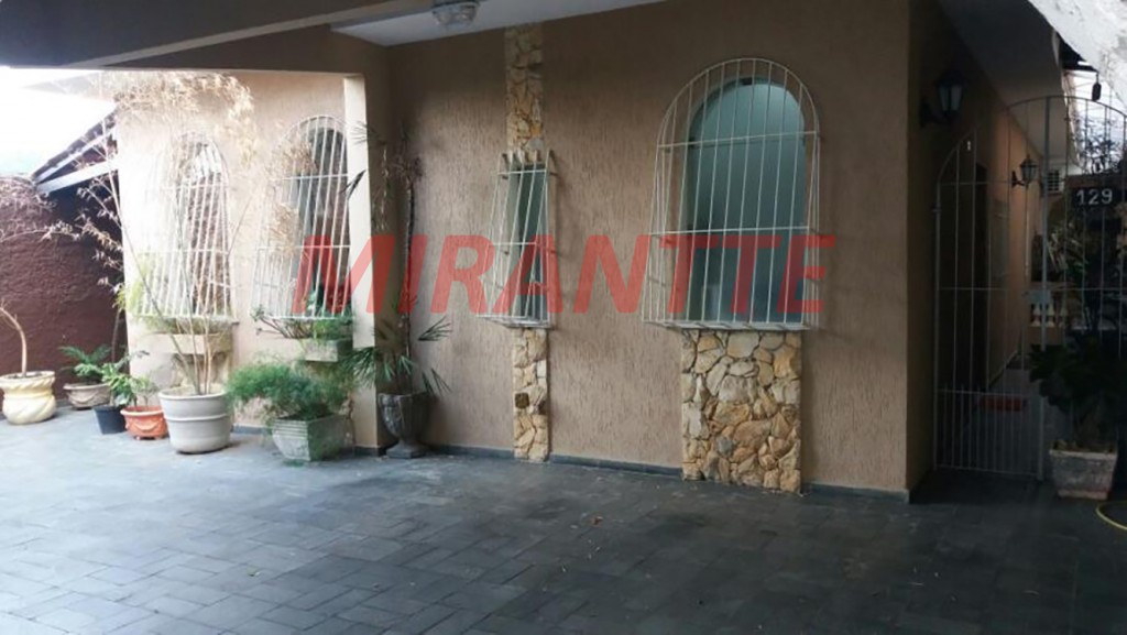 Sobrado de 252m² com 5 quartos em Jardim Virginia Bianca