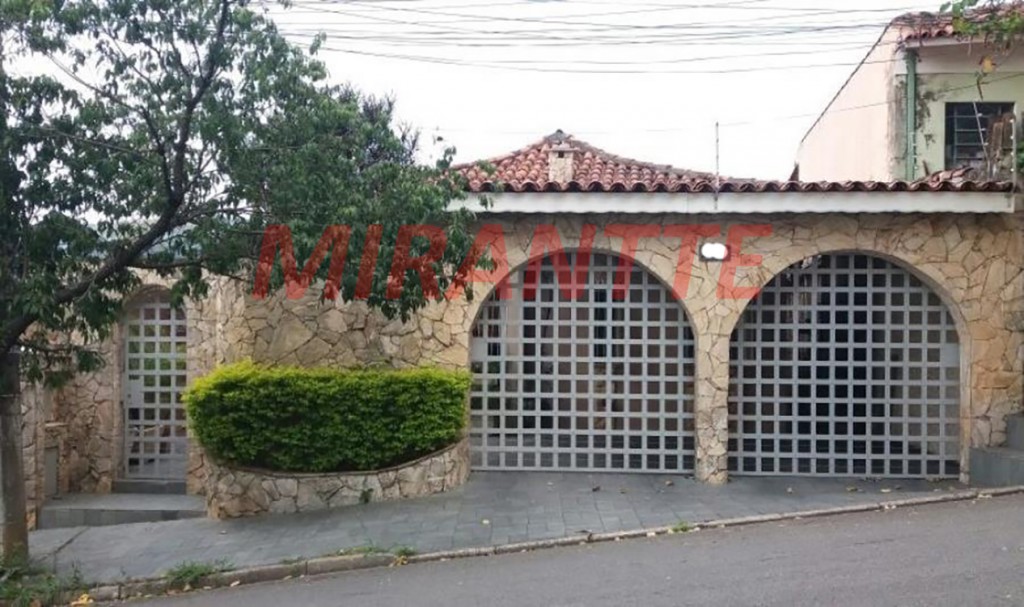 Sobrado de 252m² com 5 quartos em Jardim Virginia Bianca