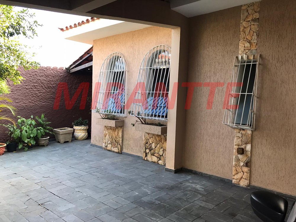Sobrado de 252m² com 5 quartos em Jardim Virginia Bianca