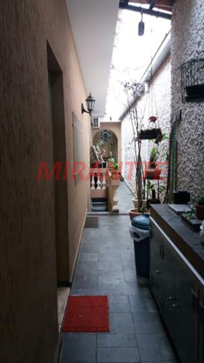 Sobrado de 252m² com 5 quartos em Jardim Virginia Bianca