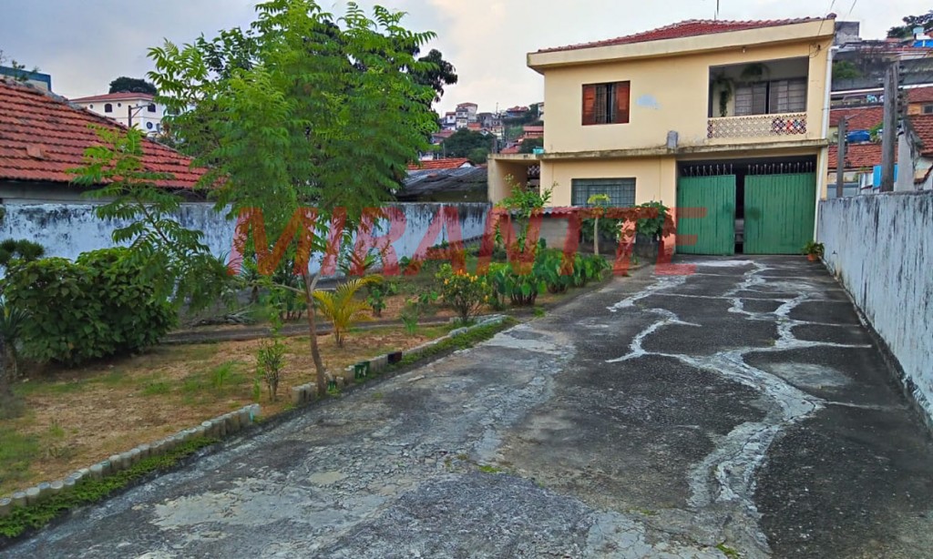 Sobrado de 242m² com 3 quartos em Vila Nova Mazzei