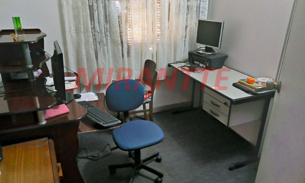 Sobrado de 242m² com 3 quartos em Vila Nova Mazzei