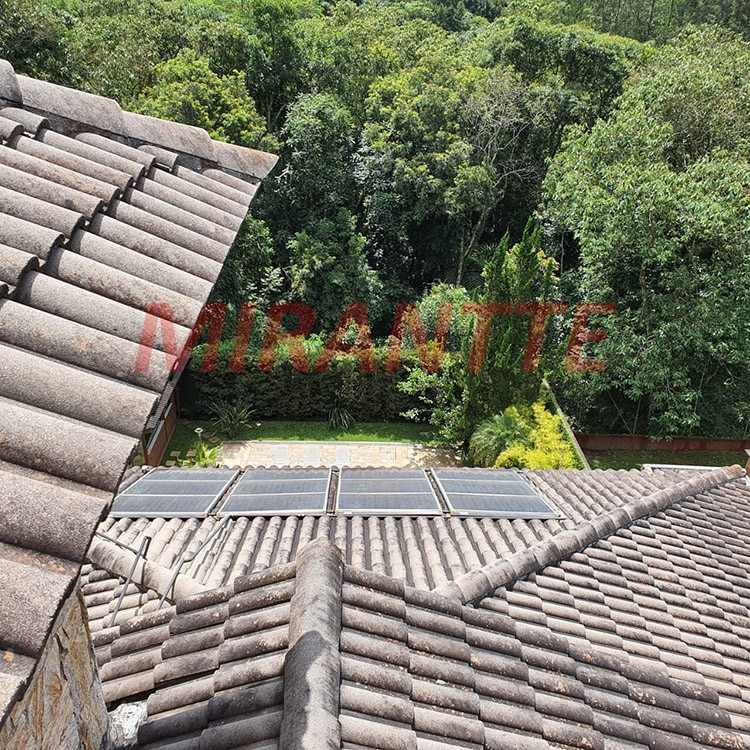 Sobrado de 450m² com 4 quartos em Serra Da Cantareira
