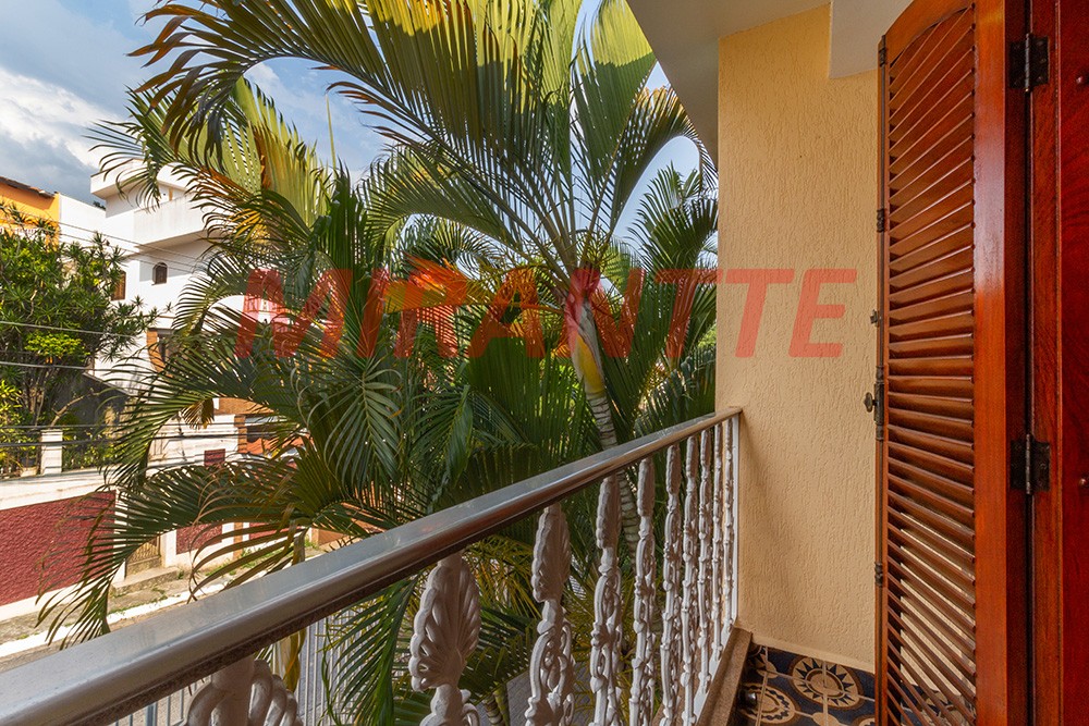 Sobrado de 210m² com 3 quartos em Parada Inglesa