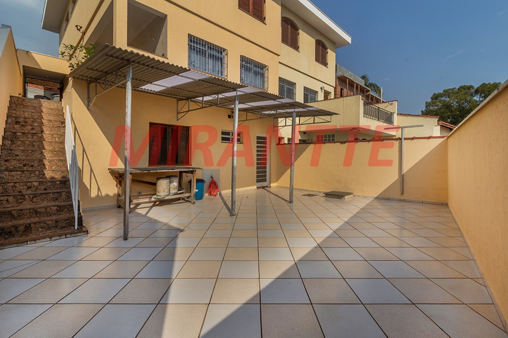 Sobrado de 210m² com 3 quartos em Parada Inglesa