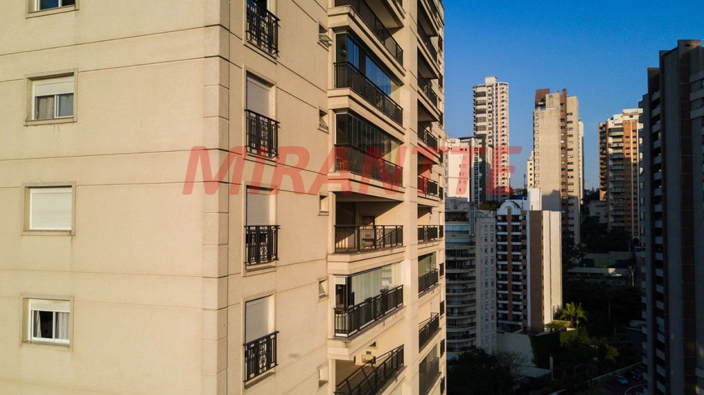 Apartamento de 68m² com 2 quartos em Vila Madalena