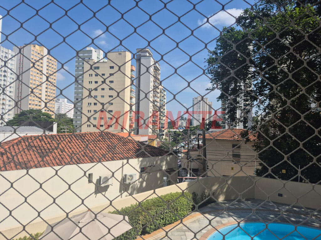 Apartamento de 58m² com 2 quartos em Santana