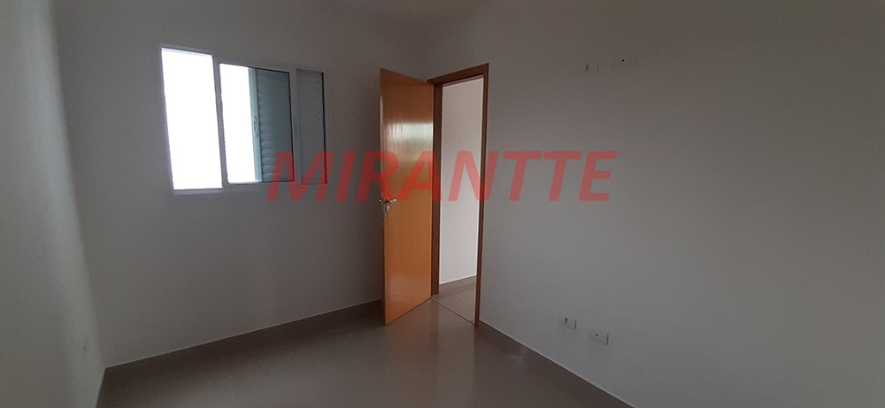Apartamento de 43m² com 2 quartos em Vila Nivi