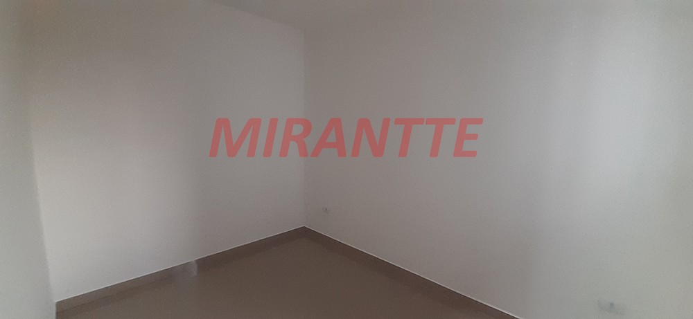 Apartamento de 43m² com 2 quartos em Vila Nivi
