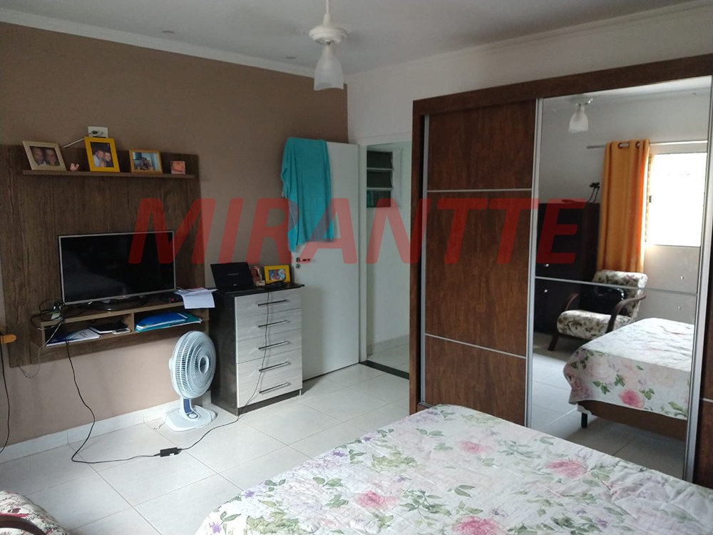 Sobrado de 110m² com 3 quartos em Jardim das Palmeiras