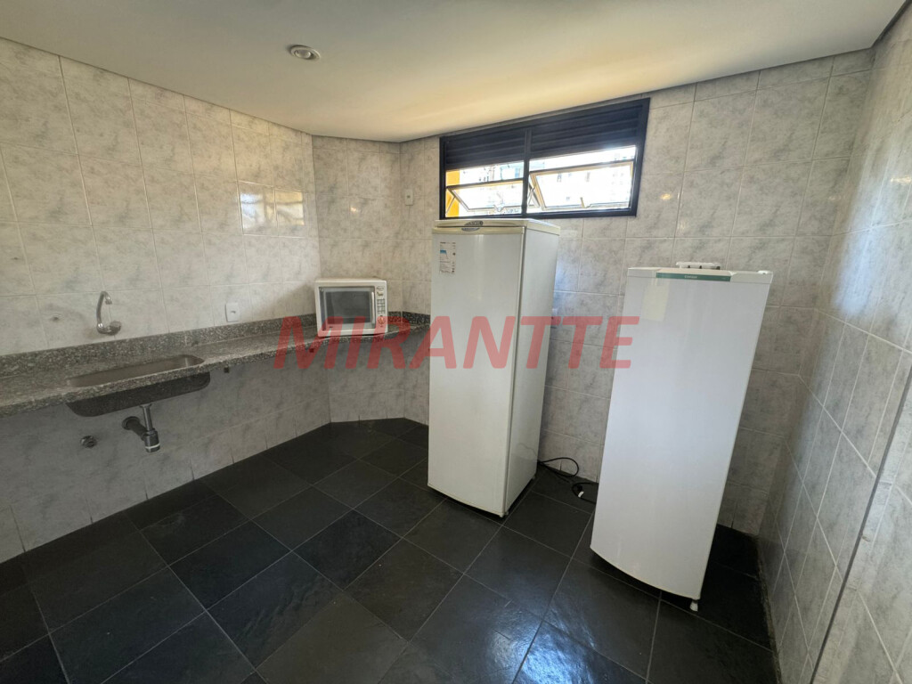 Apartamento de 62m² com 2 quartos em Santa Teresinha