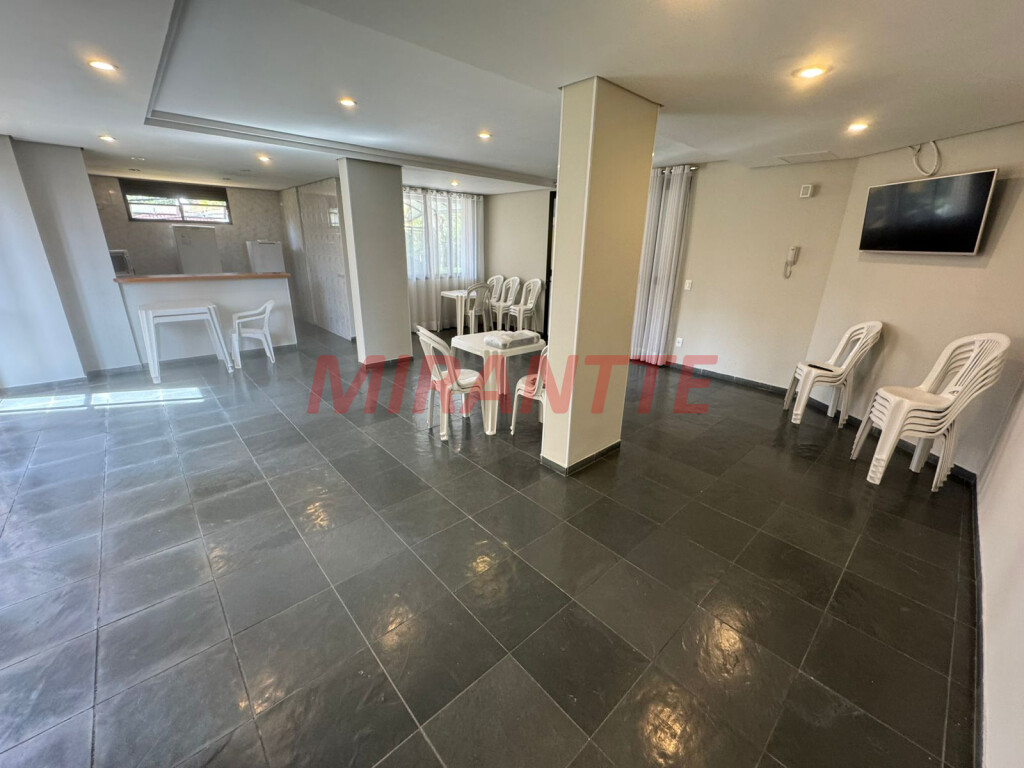 Apartamento de 62m² com 2 quartos em Santa Teresinha