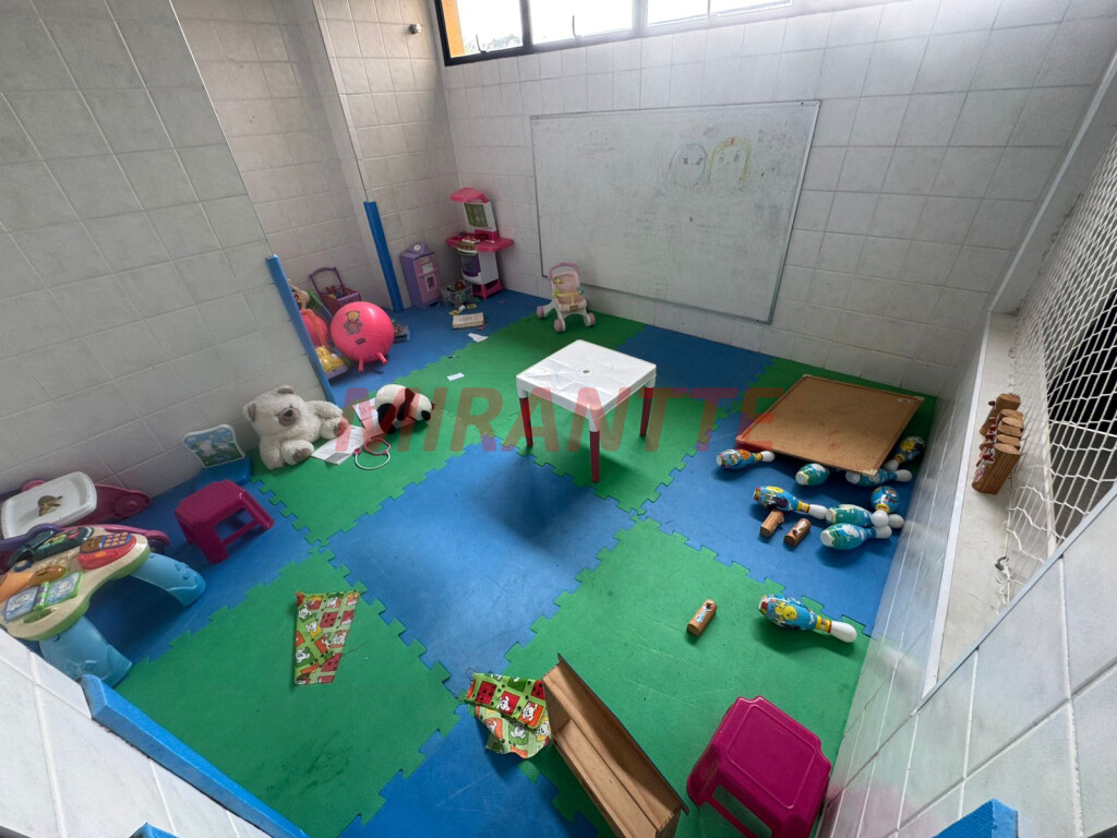 Apartamento de 62m² com 2 quartos em Santa Teresinha