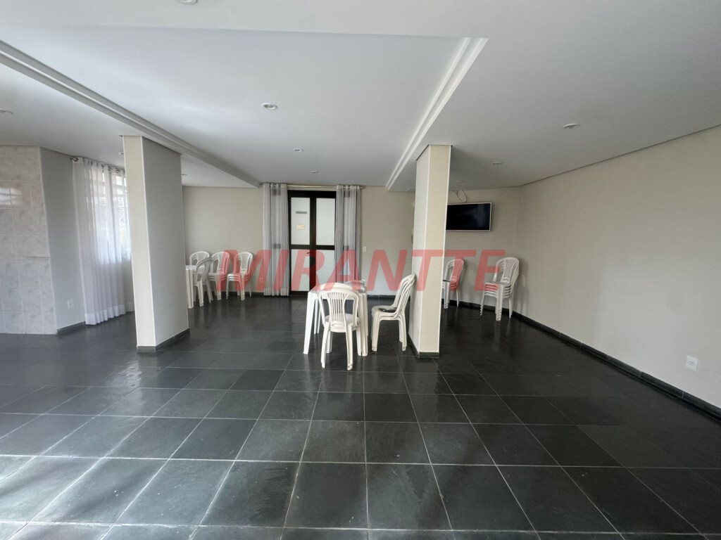 Apartamento de 62m² com 2 quartos em Santa Teresinha