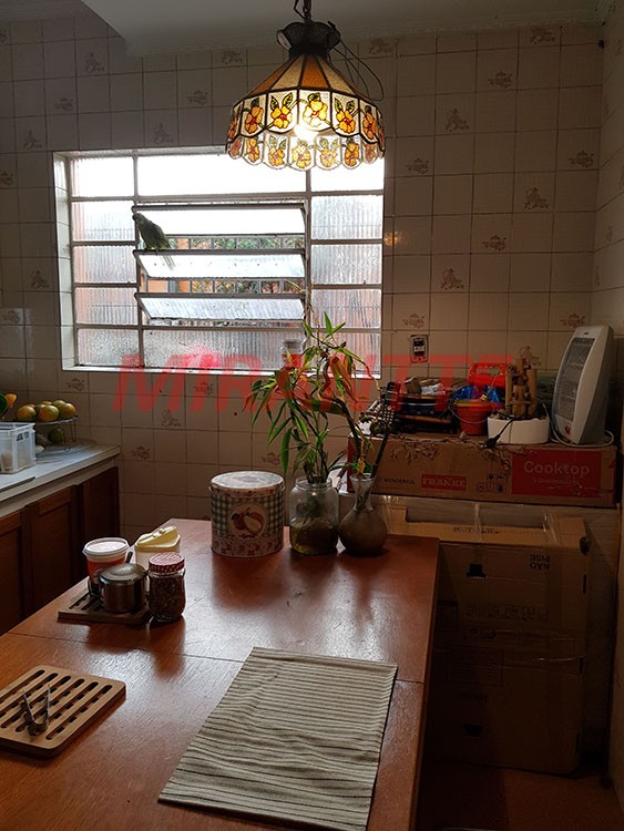Sobrado de 168m² com 3 quartos em Água Fria