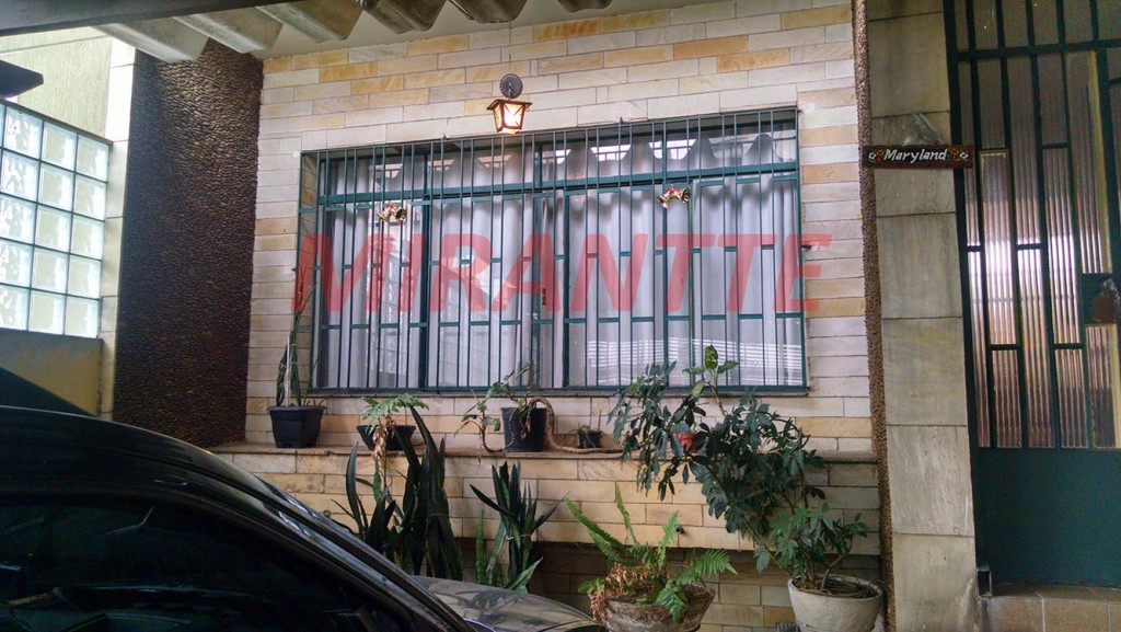 Sobrado de 168m² com 3 quartos em Água Fria