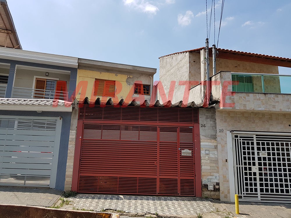 Sobrado de 168m² com 3 quartos em Água Fria