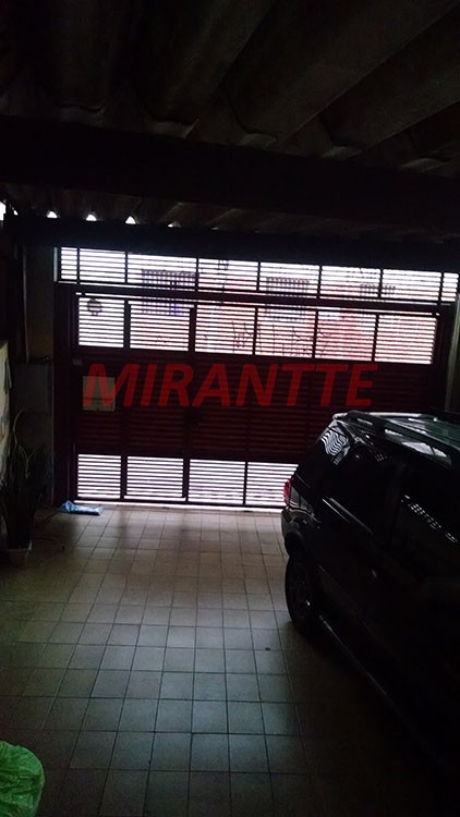 Sobrado de 168m² com 3 quartos em Água Fria