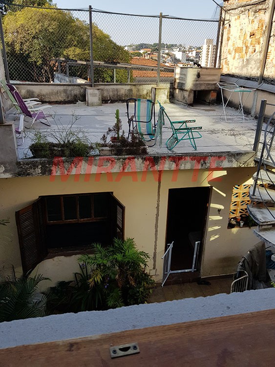 Sobrado de 168m² com 3 quartos em Água Fria