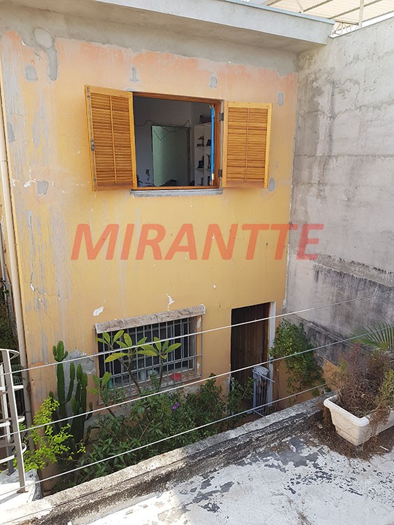 Sobrado de 168m² com 3 quartos em Água Fria