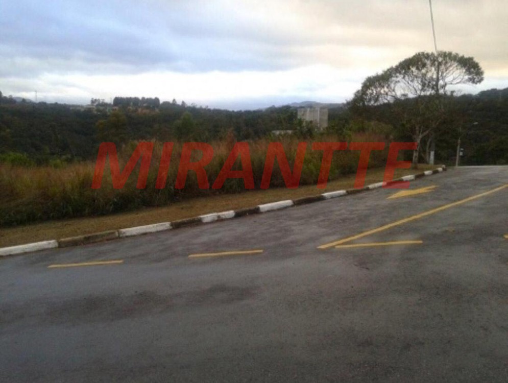 Terreno de 1200m² em Serra Da Cantareira