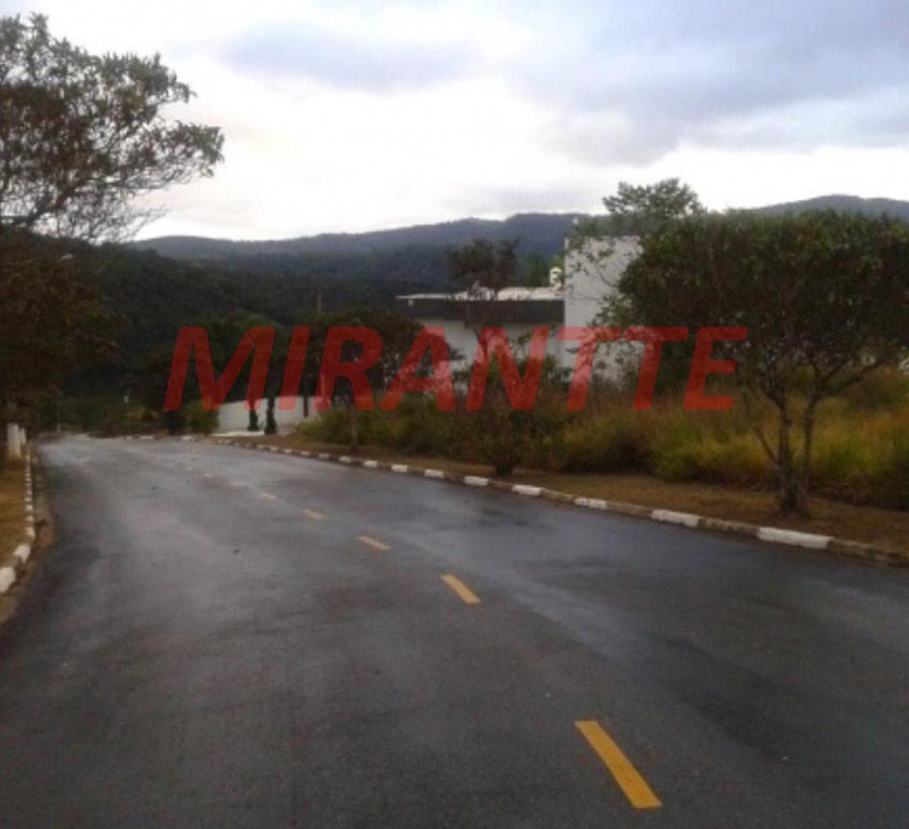 Terreno de 1200m² em Serra Da Cantareira